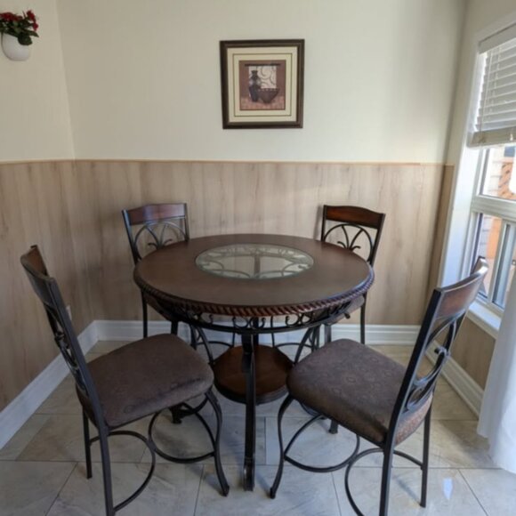 Ashley Glambrey Counter Height Dining Table (w/ 4 Chairs) - Picture 1 of 4